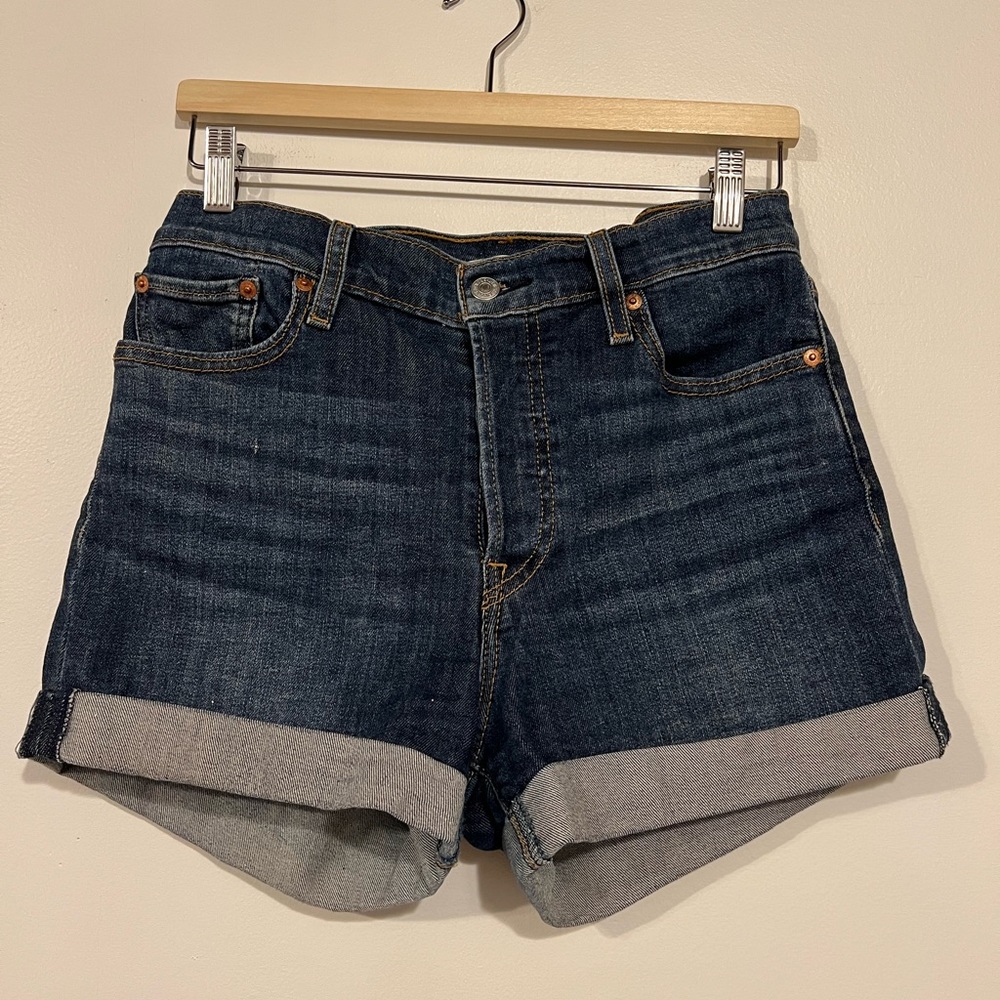 Levis Wedgie Shorts
